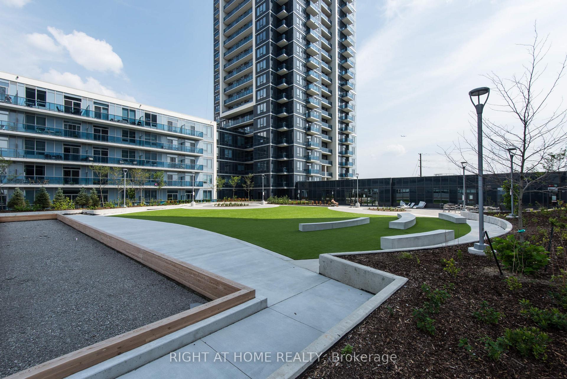 Photo 38 of Unit 329, 3600 Highway 7, Vaughan, Vaughan Corporate Centre — HOMEH
