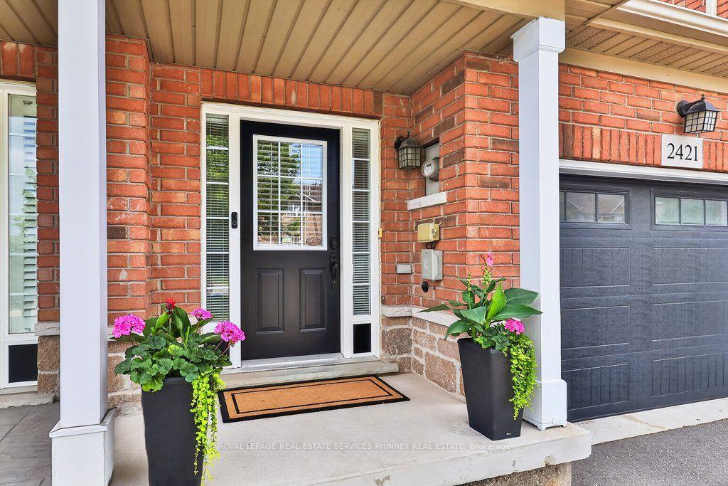 Photo 3 of 2421 Shadow Court, Oakville, Westmount — HOMEH
