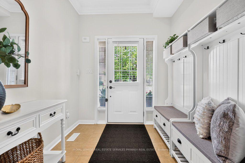 Photo 5 of 2421 Shadow Court, Oakville, Westmount — HOMEH