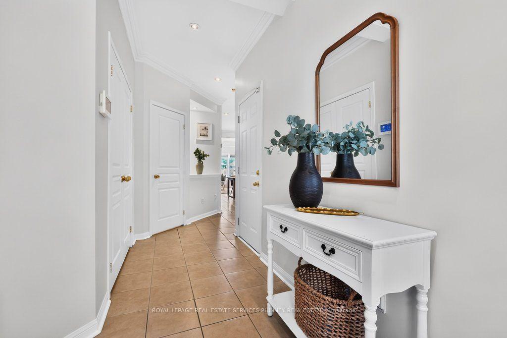 Photo 6 of 2421 Shadow Court, Oakville, Westmount — HOMEH