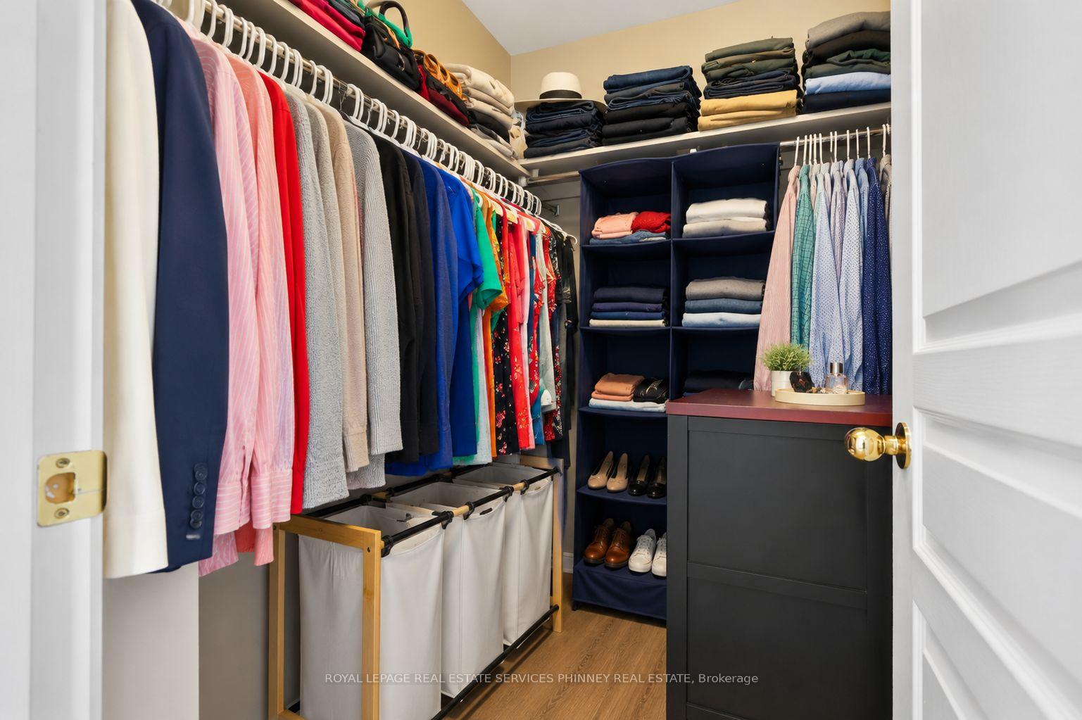 Photo 20 of 2421 Shadow Court, Oakville, Westmount — HOMEH