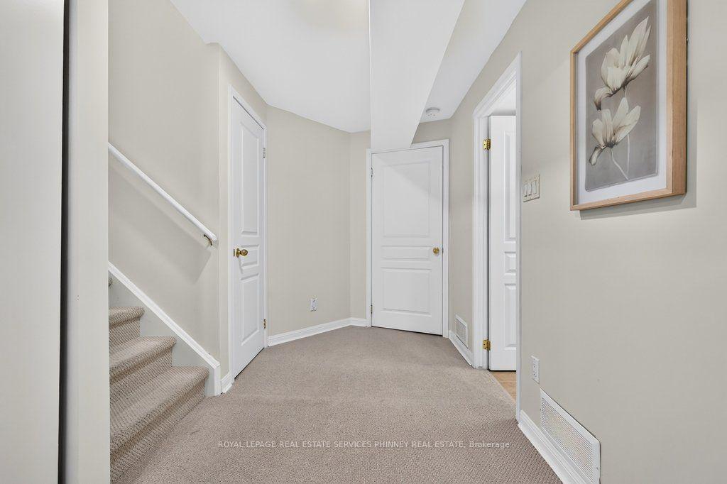 Photo 28 of 2421 Shadow Court, Oakville, Westmount — HOMEH