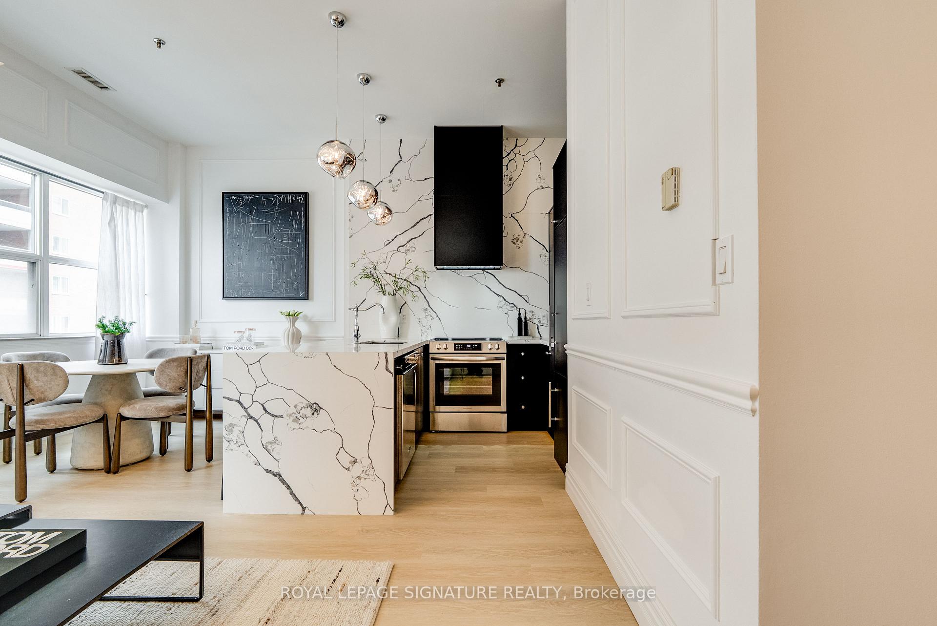 Photo 7 of Unit 403, 700 King Street W, Toronto, Niagara — HOMEH