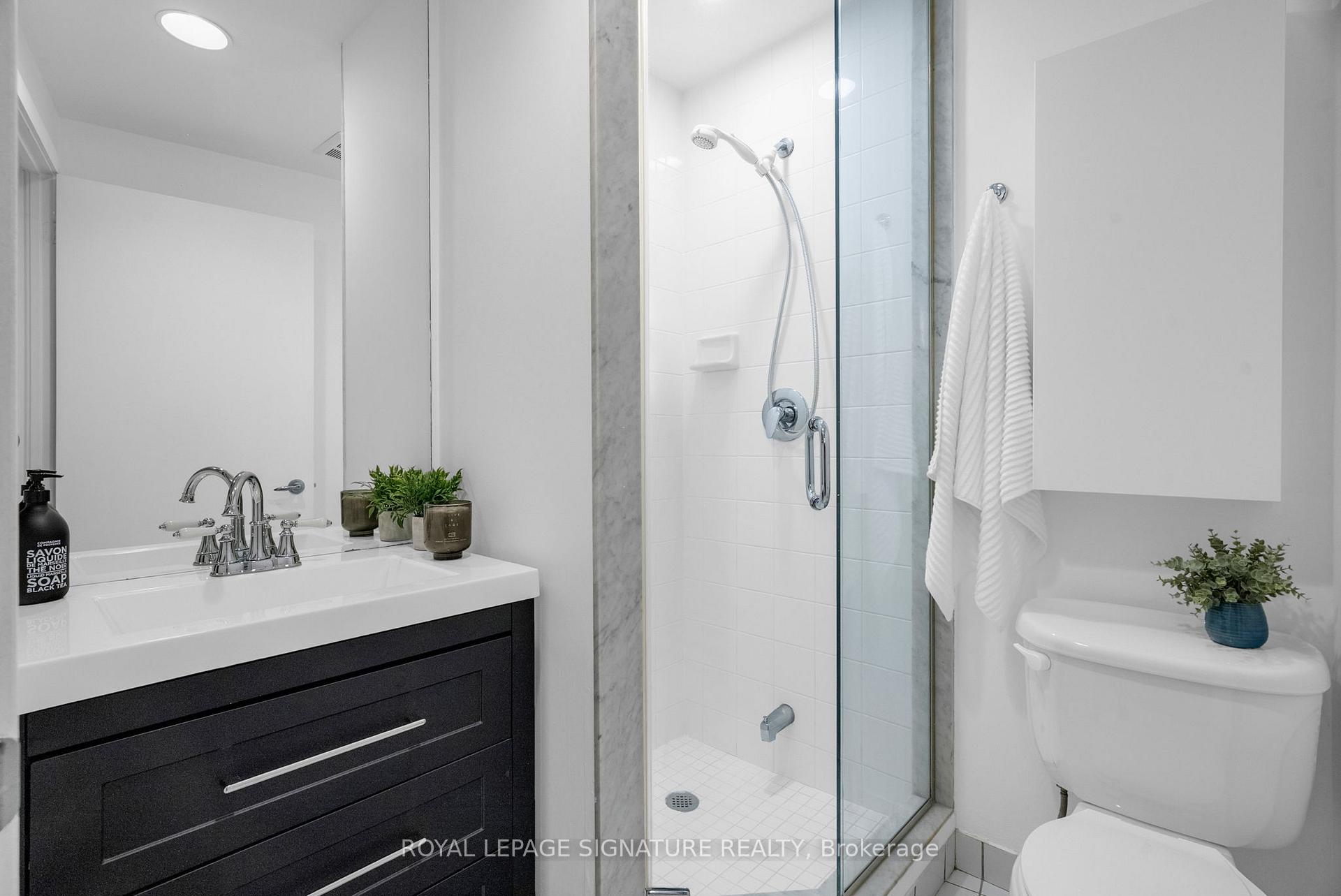 Photo 17 of Unit 403, 700 King Street W, Toronto, Niagara — HOMEH