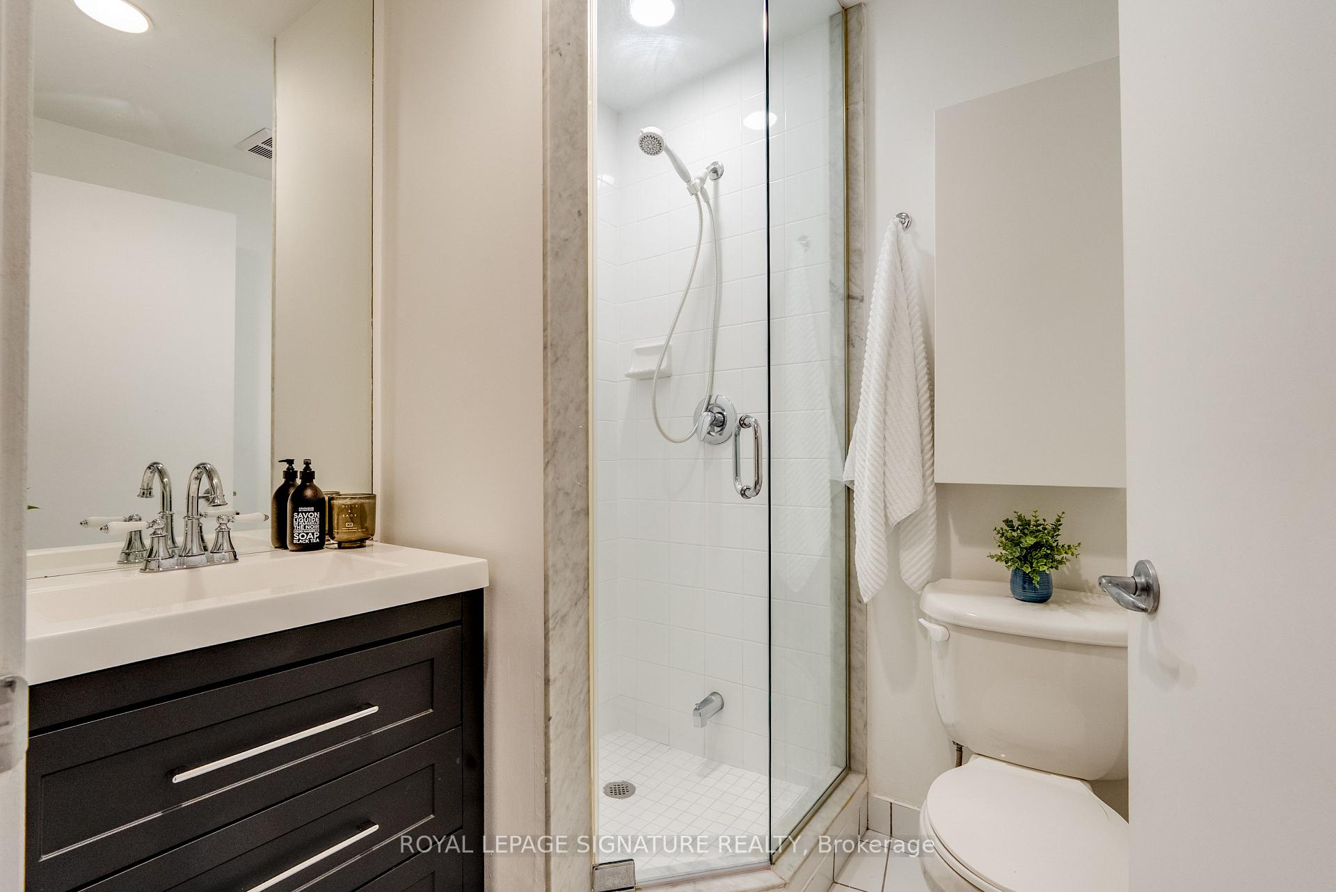 Photo 20 of Unit 403, 700 King Street W, Toronto, Niagara — HOMEH