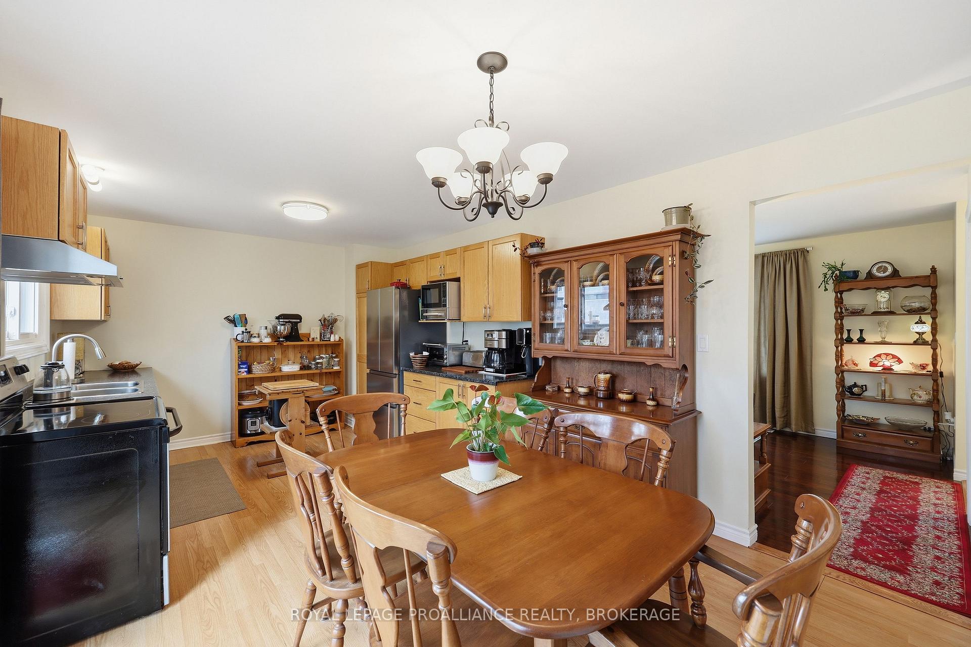 Photo 11 of Unit 9, 5 Winchester Drive, Greater Napanee, Greater Napanee — HOMEH