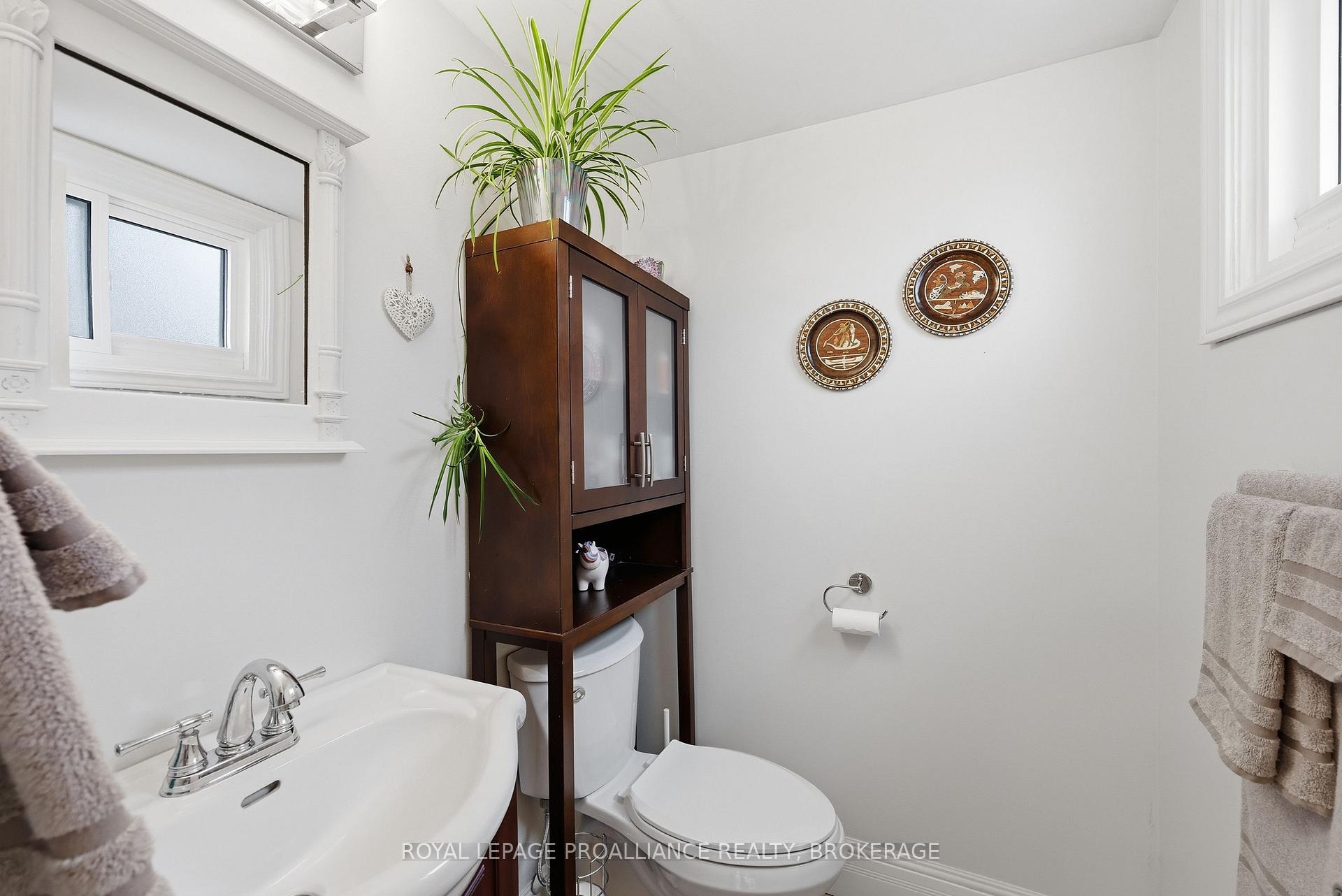 Photo 16 of Unit 9, 5 Winchester Drive, Greater Napanee, Greater Napanee — HOMEH