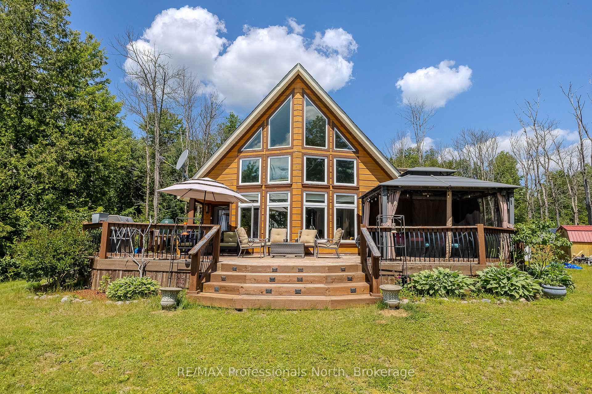 Front of 1367 pickeral and jack lake rd