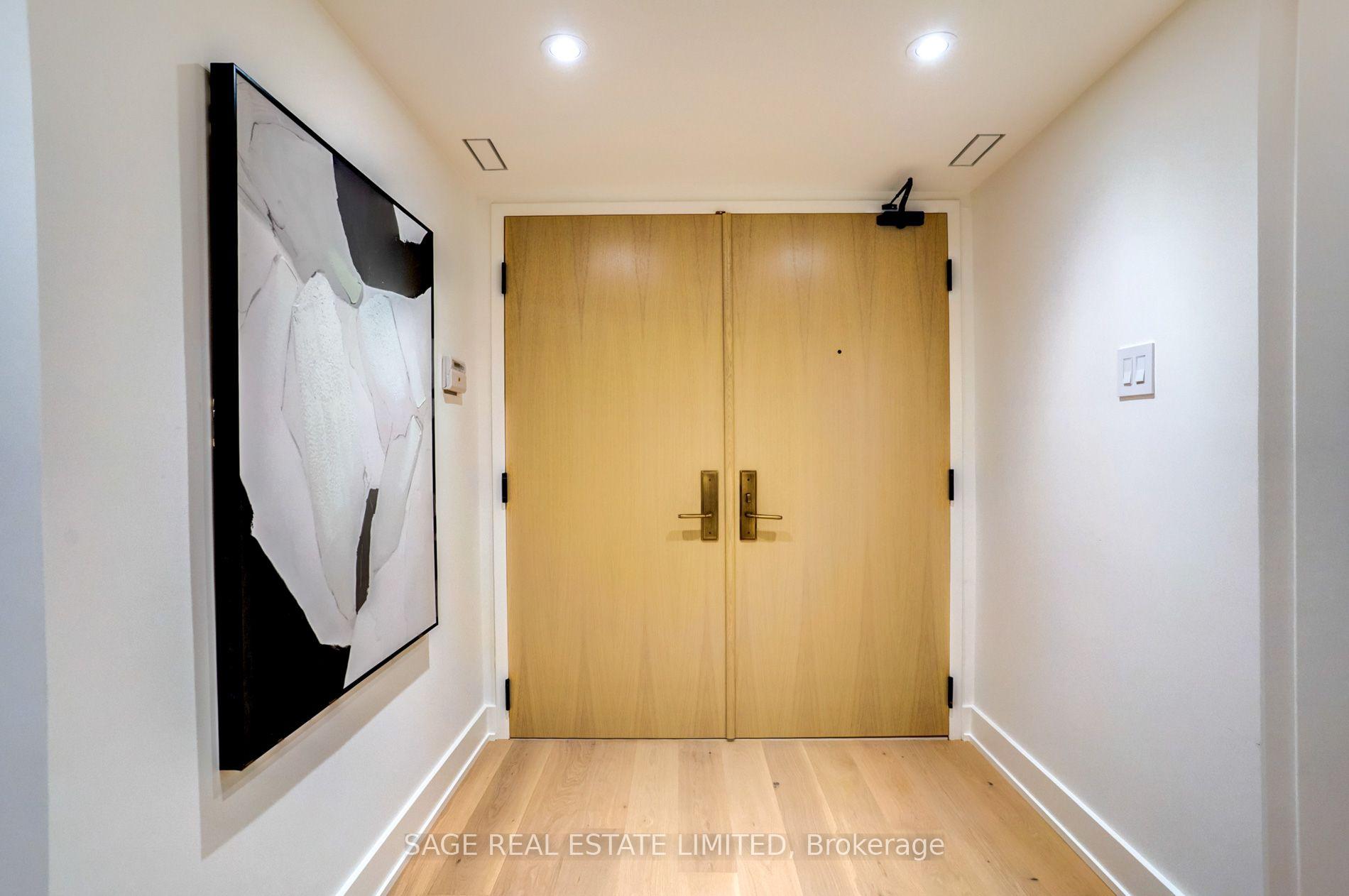Photo of Unit 408, 3900 Yonge Street