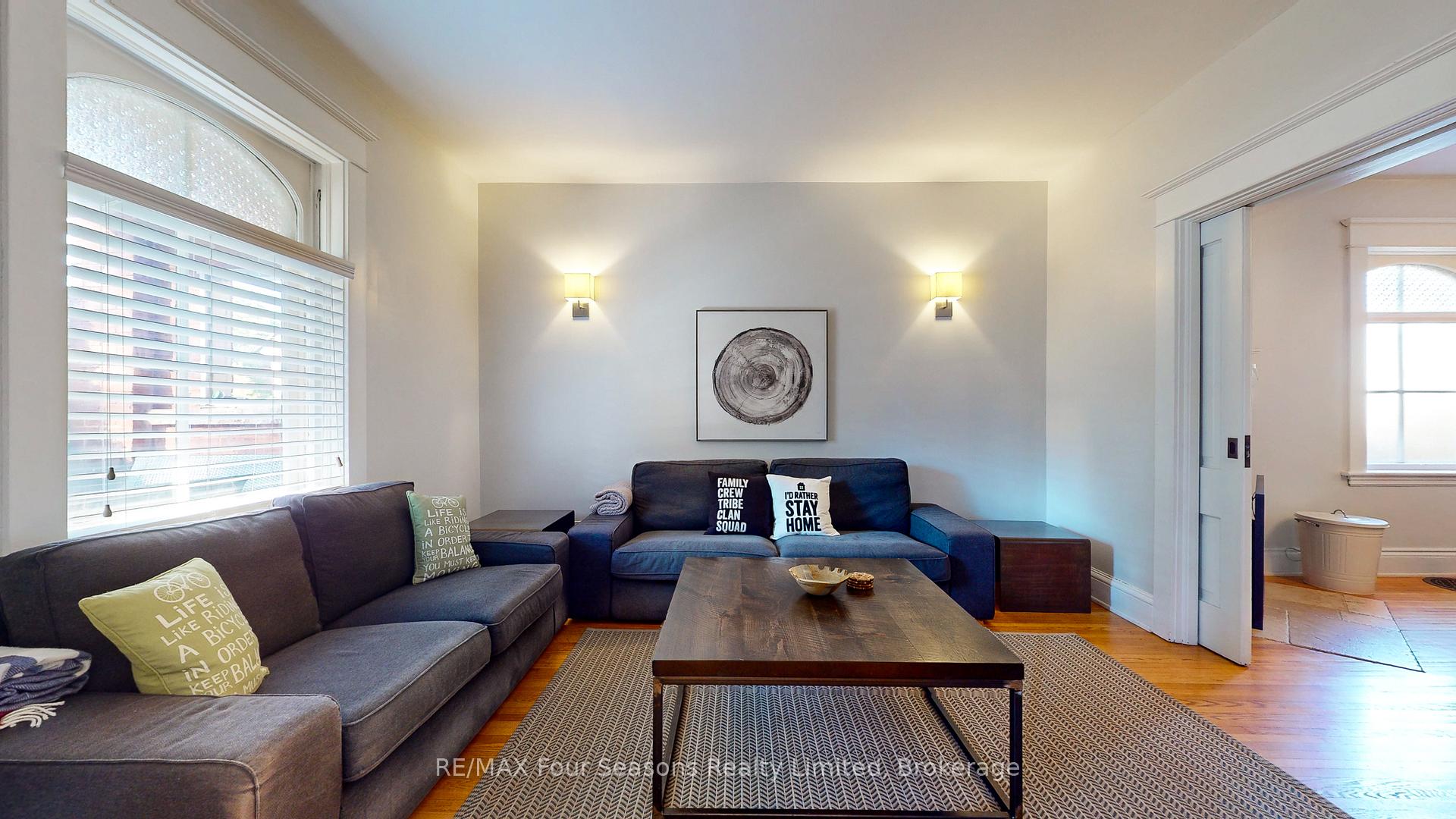 Photo 6 of 143 Fourth Street W, Collingwood — HOMEH