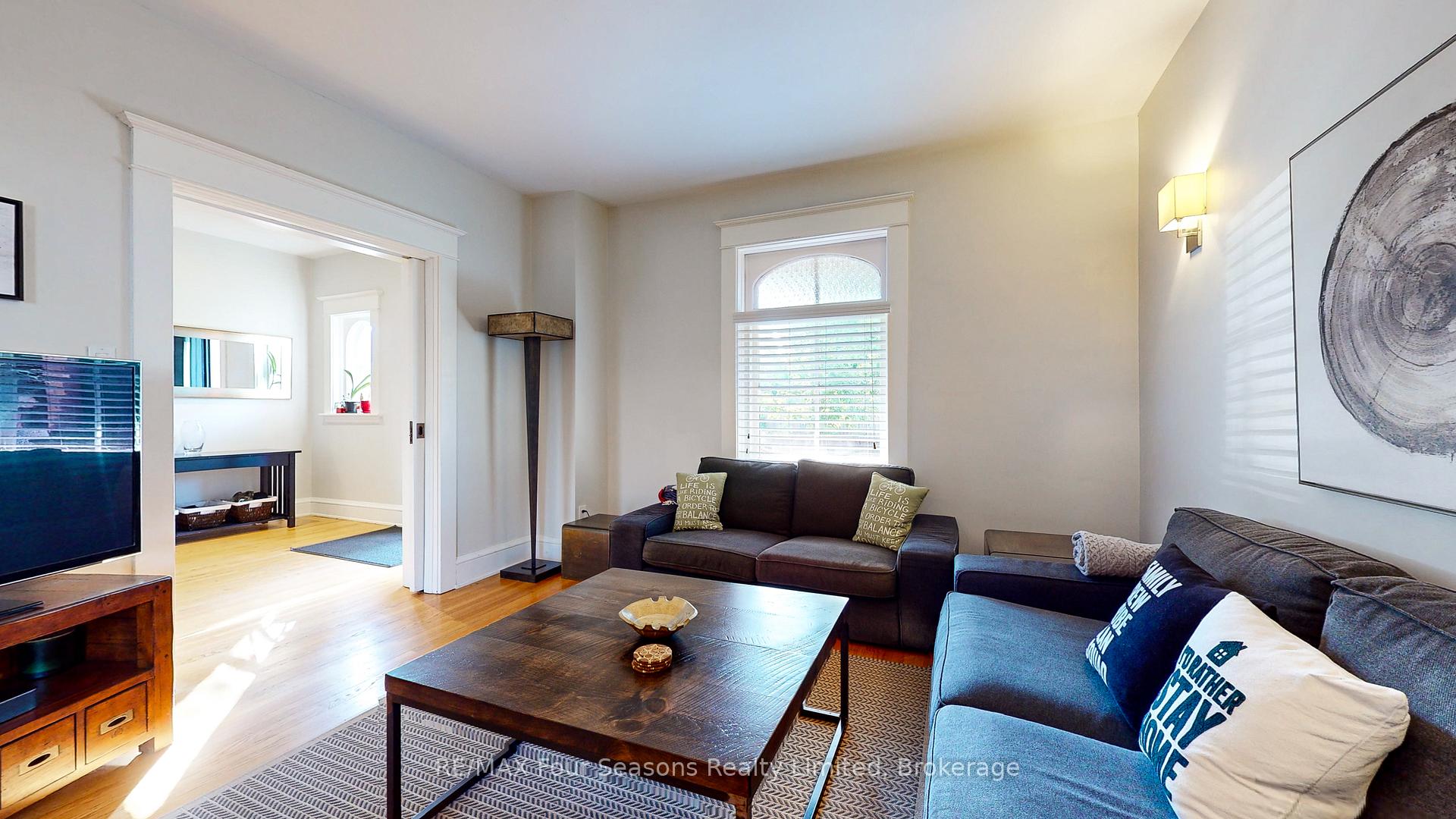 Photo 8 of 143 Fourth Street W, Collingwood — HOMEH