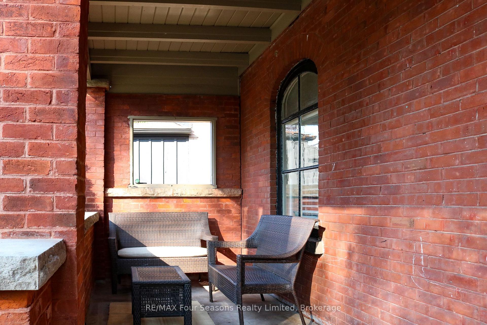 Photo 36 of 143 Fourth Street W, Collingwood — HOMEH