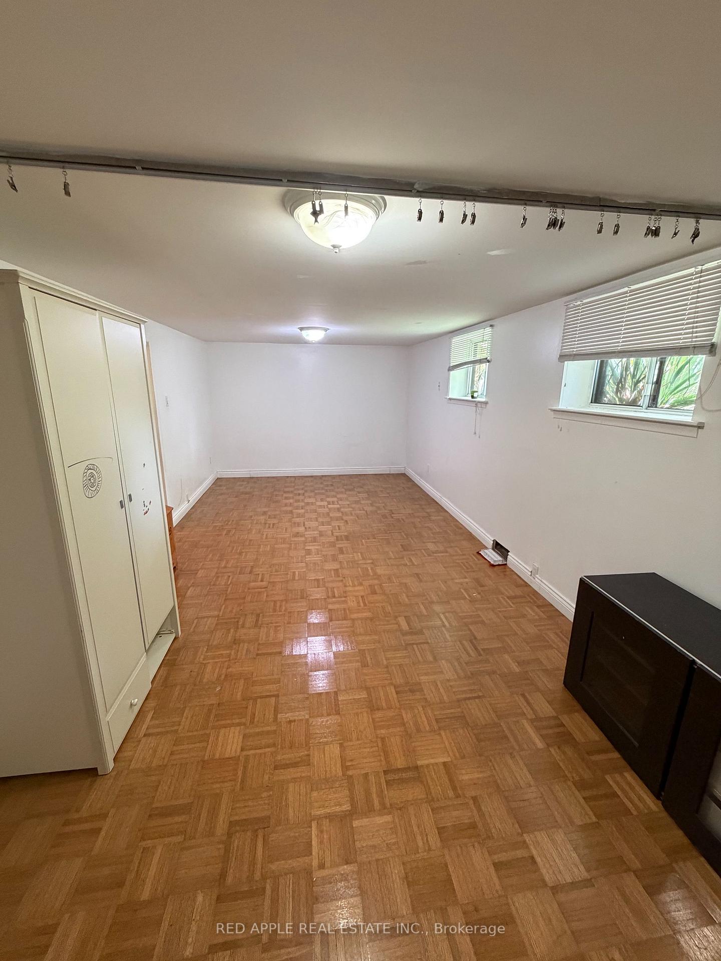 Photo 5 of Unit BSMT, 34 Ludgate Drive, Etobicoke, Rexdale-Kipling — HOMEH