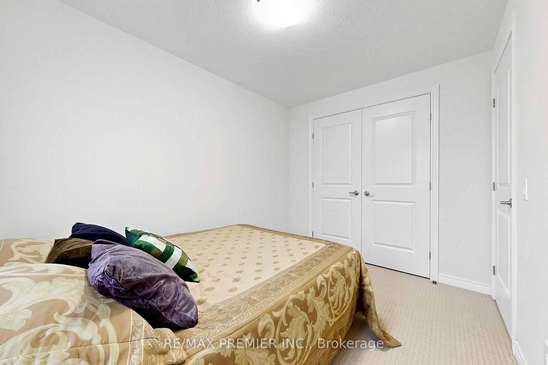 Photo 36 of 5 Hatton Garden Road, Vaughan, Vellore Village — HOMEH