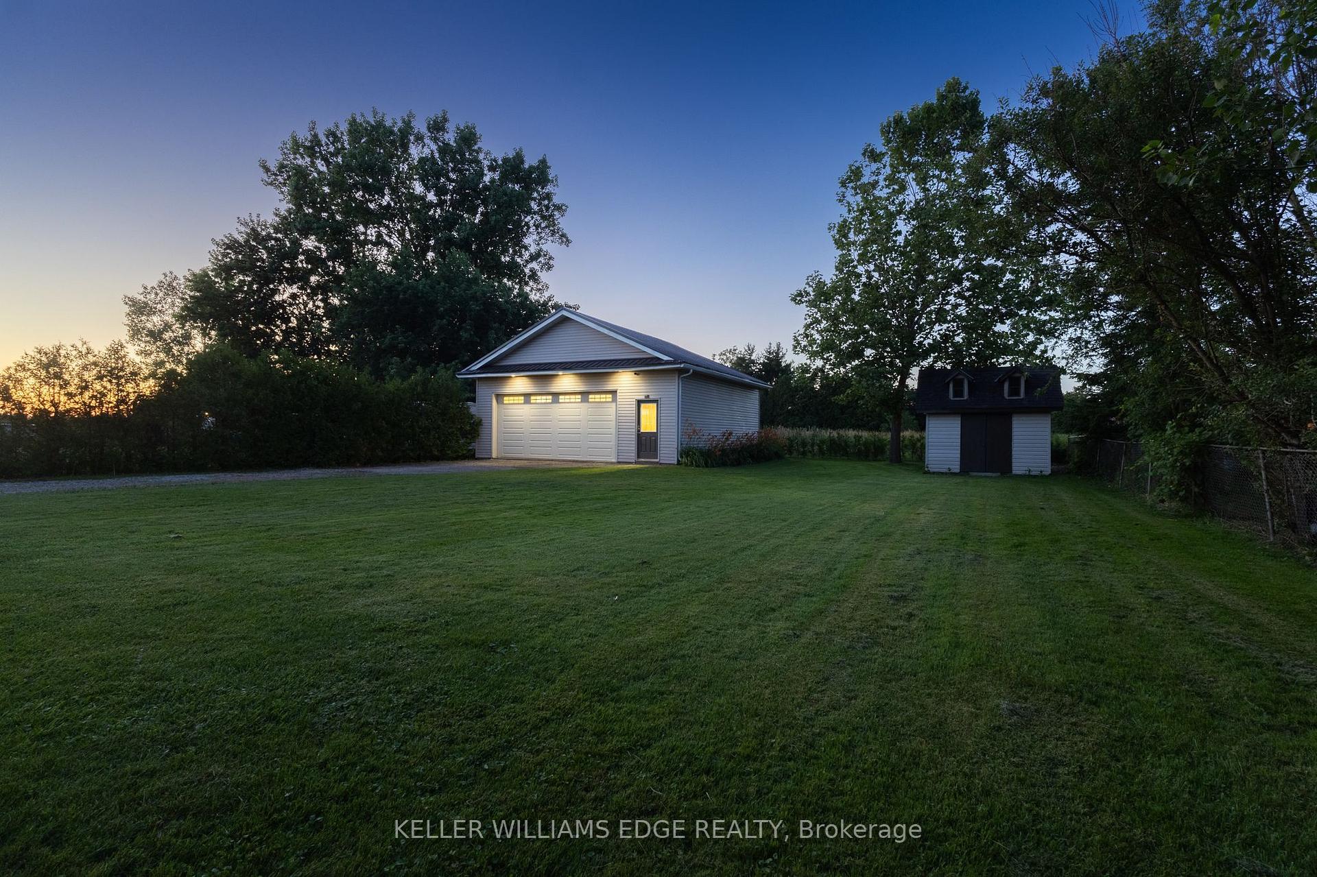 Photo 5 of 5276 Dickenson Road E, Hamilton, Rural Glanbrook — HOMEH