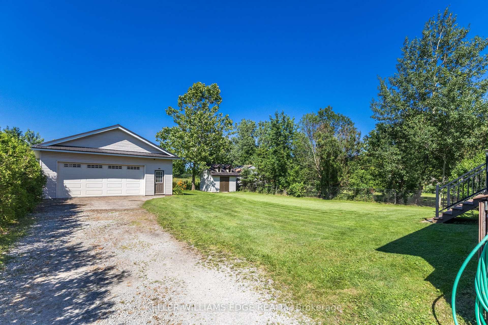 Photo 6 of 5276 Dickenson Road E, Hamilton, Rural Glanbrook — HOMEH