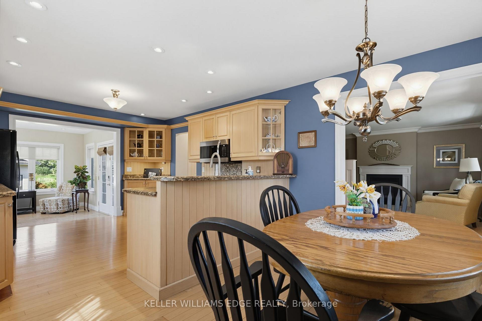 Photo 13 of 5276 Dickenson Road E, Hamilton, Rural Glanbrook — HOMEH