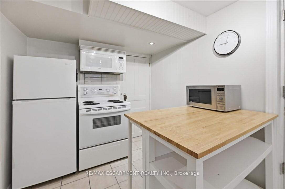 Photo 20 of 81 Carrick Avenue, Hamilton, Stipley — HOMEH
