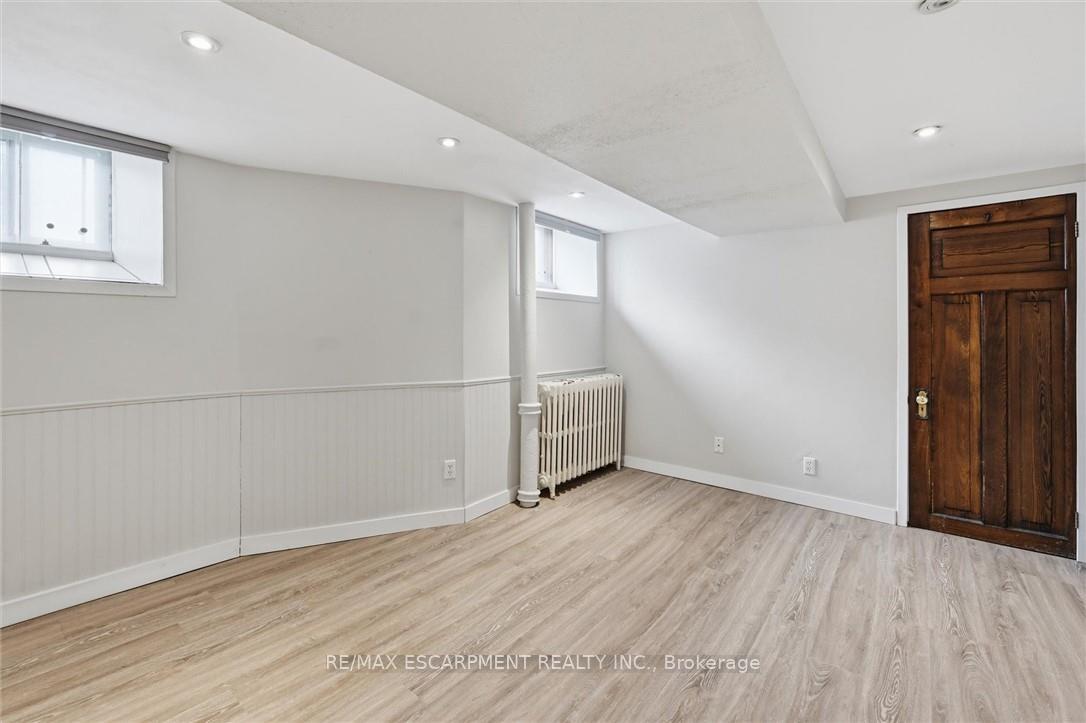 Photo 25 of 81 Carrick Avenue, Hamilton, Stipley — HOMEH