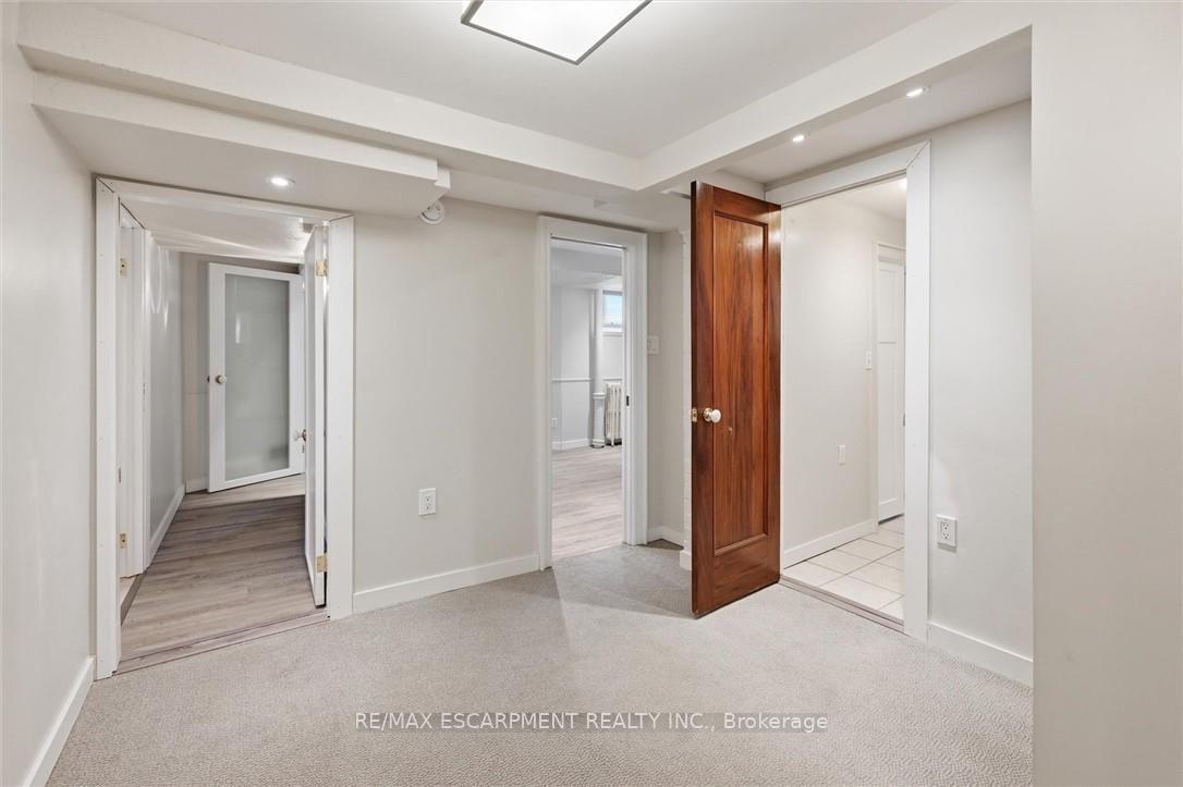 Photo 26 of 81 Carrick Avenue, Hamilton, Stipley — HOMEH