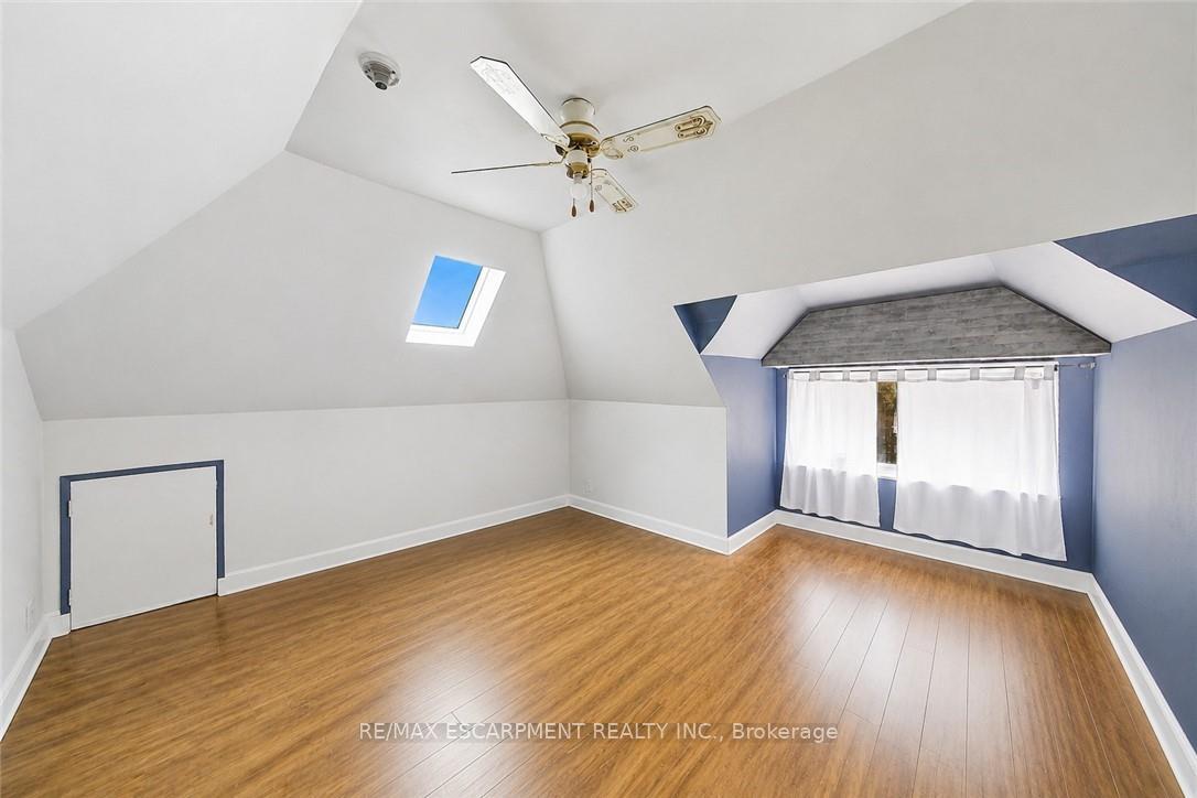 Photo 34 of 81 Carrick Avenue, Hamilton, Stipley — HOMEH