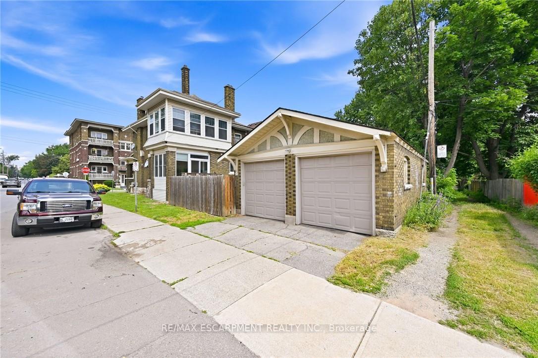 Photo 40 of 81 Carrick Avenue, Hamilton, Stipley — HOMEH