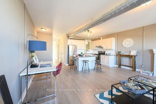 Photo 7 of Unit 1006, 1000 King Street E, Hamilton, Stipley — HOMEH
