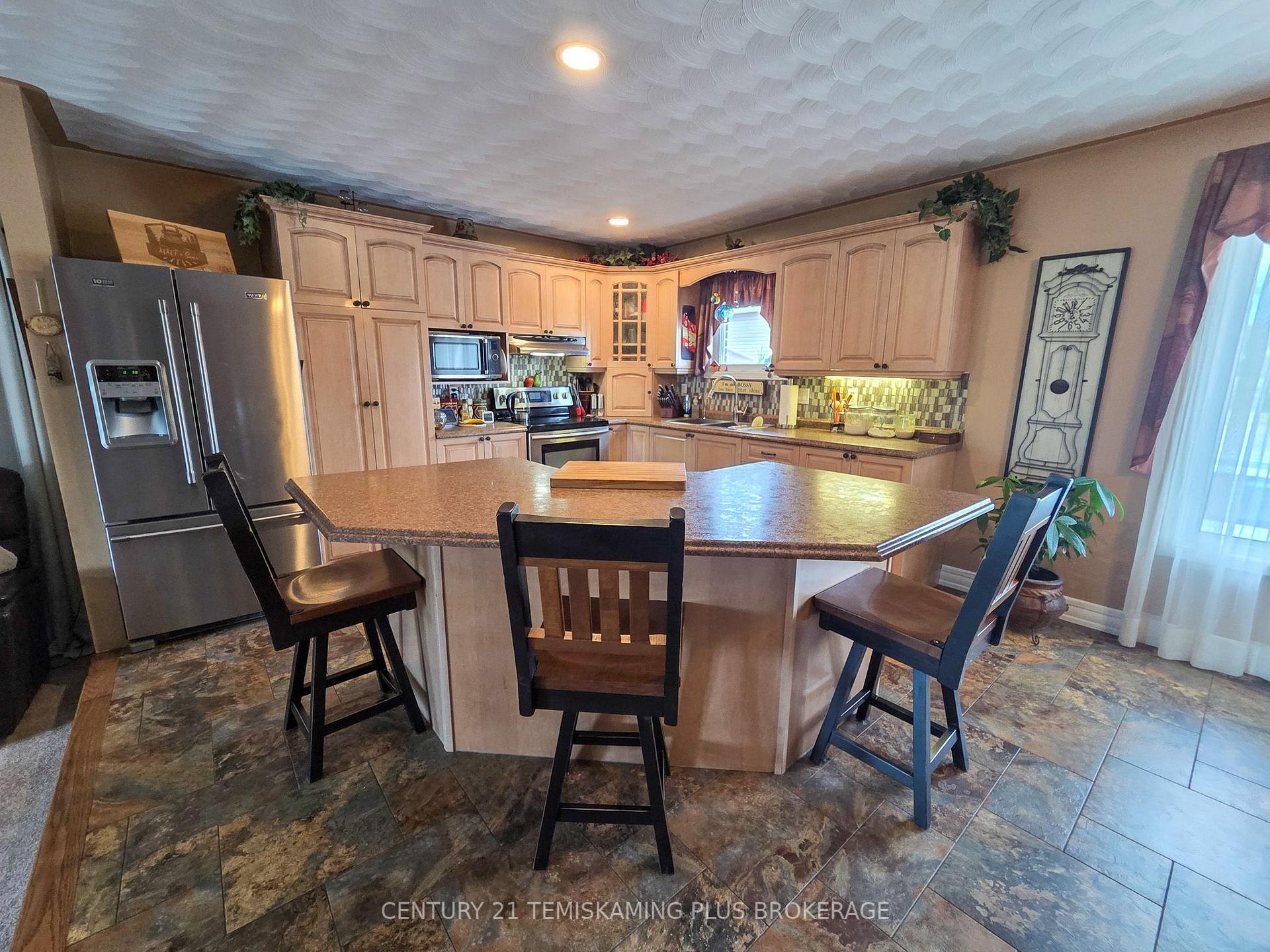 Photo 7 of 145128 Hilliardton Road, Armstrong, Earlton — HOMEH