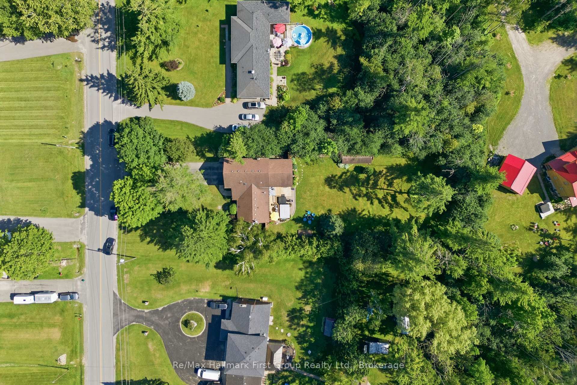Photo 2 of 2772 Division Street N, Hamilton Township, Rural Hamilton — HOMEH
