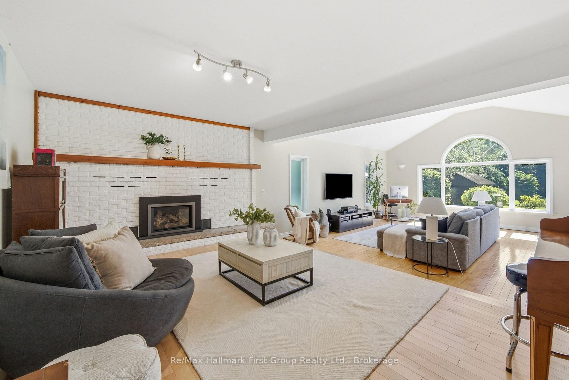 Photo 20 of 2772 Division Street N, Hamilton Township, Rural Hamilton — HOMEH