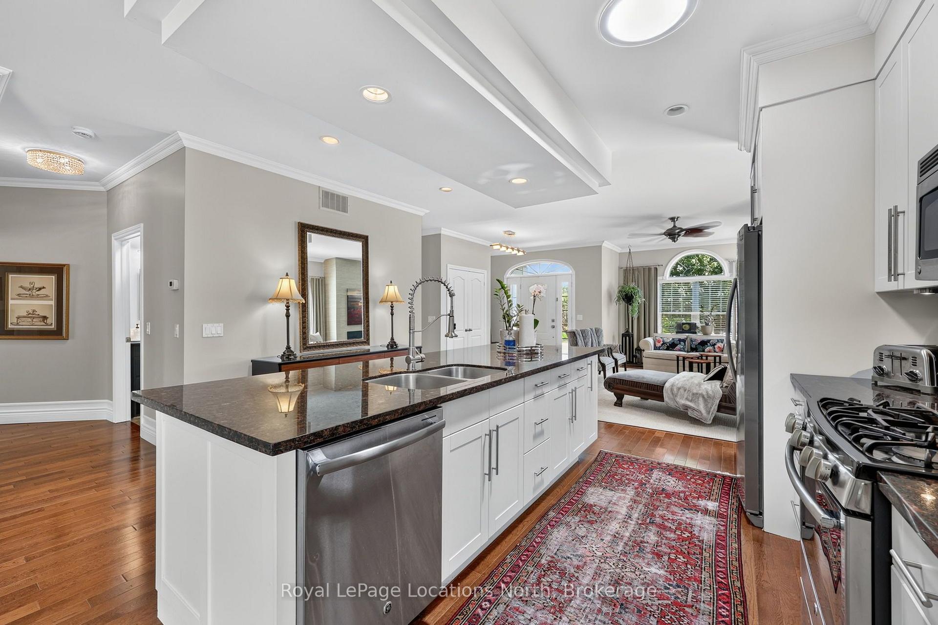 Photo 13 of 85 Findlay Drive, Collingwood — HOMEH