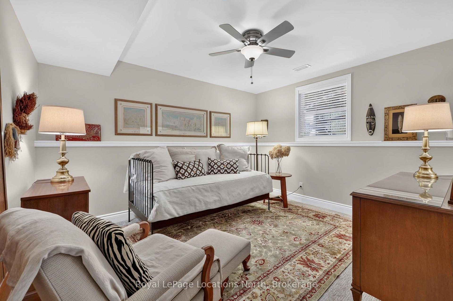 Photo 33 of 85 Findlay Drive, Collingwood — HOMEH
