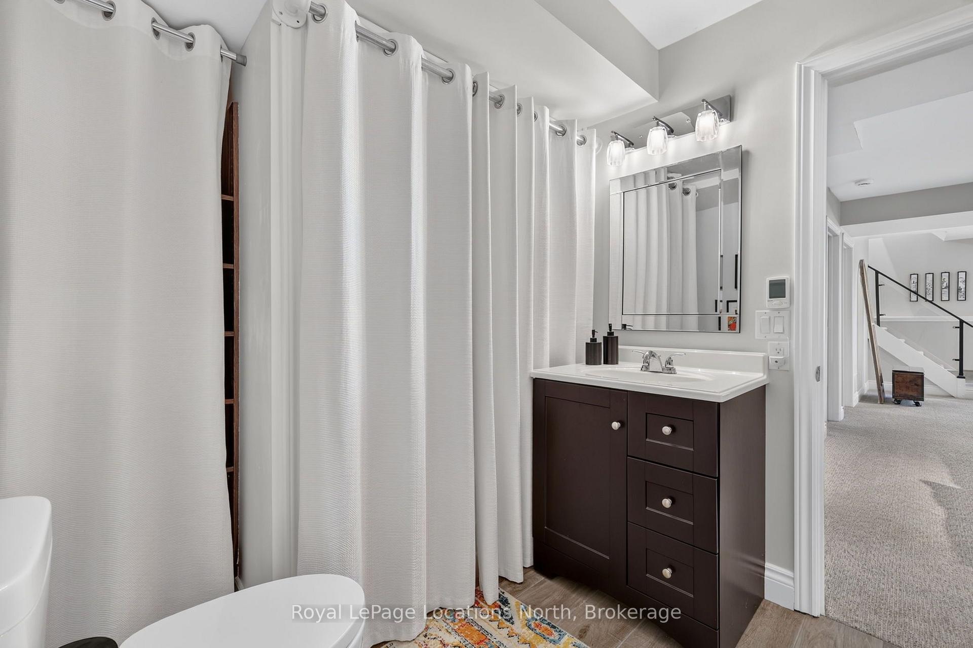 Photo 36 of 85 Findlay Drive, Collingwood — HOMEH