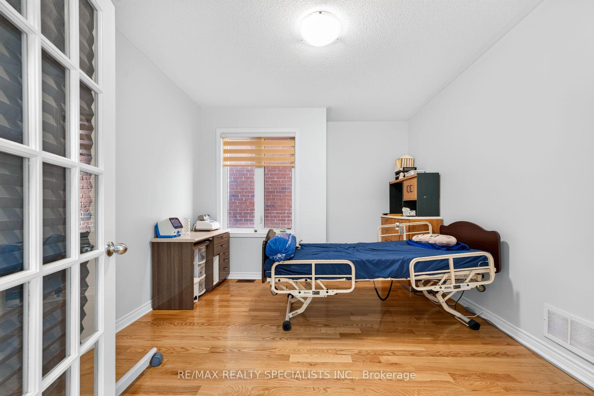 Photo 17 of 17 Tysonville Circle, Brampton, Northwest Brampton — HOMEH