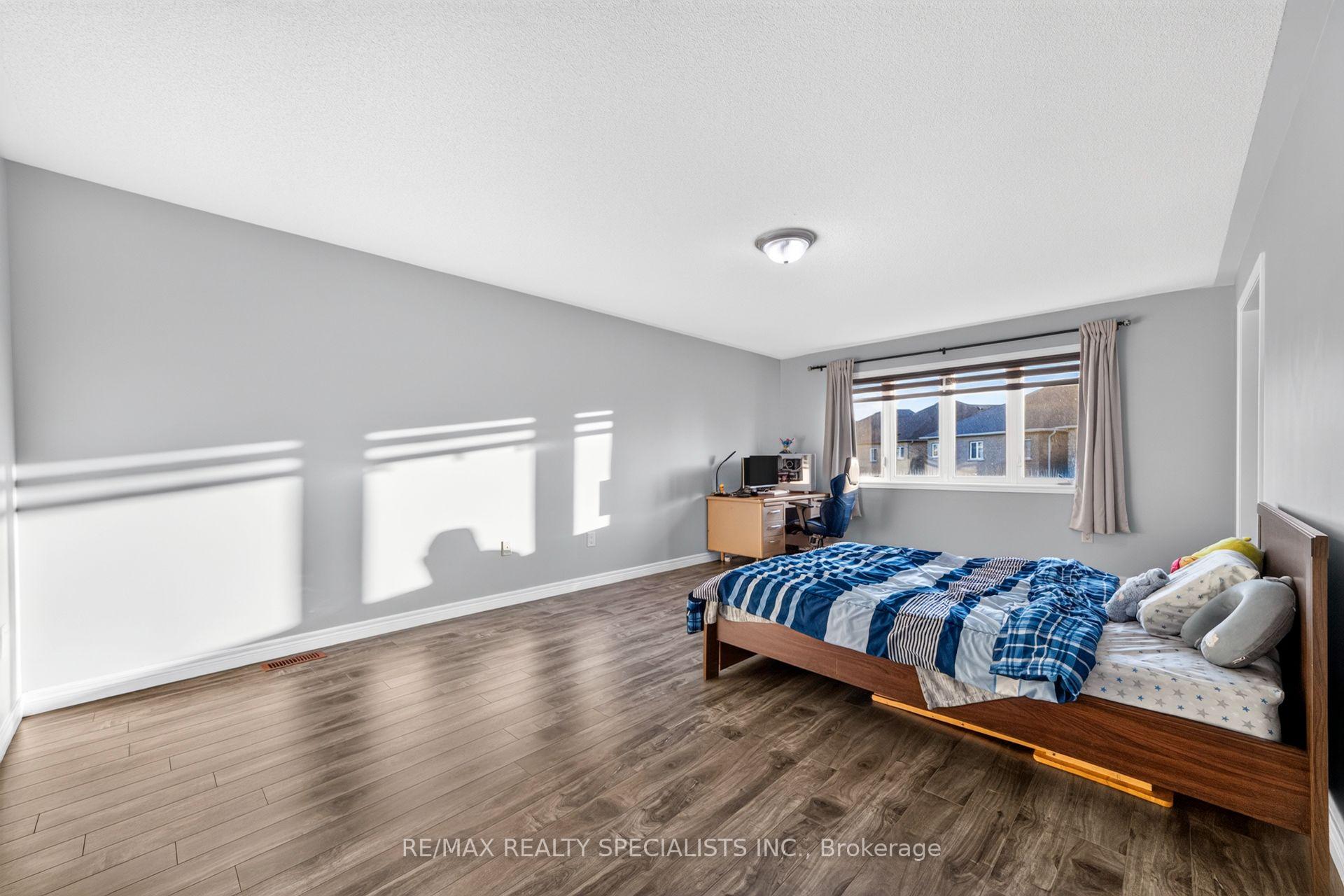 Photo 21 of 17 Tysonville Circle, Brampton, Northwest Brampton — HOMEH