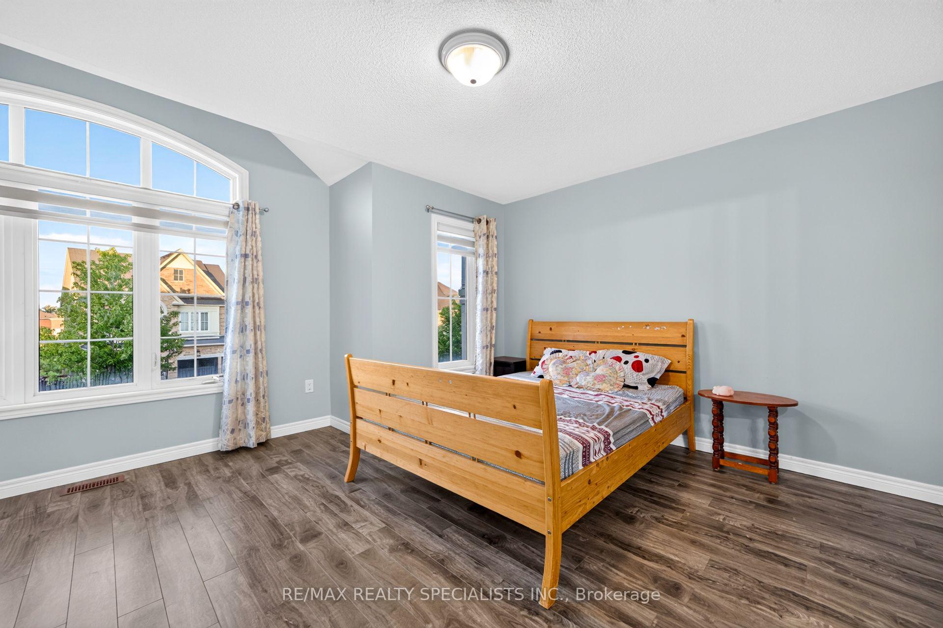 Photo 26 of 17 Tysonville Circle, Brampton, Northwest Brampton — HOMEH