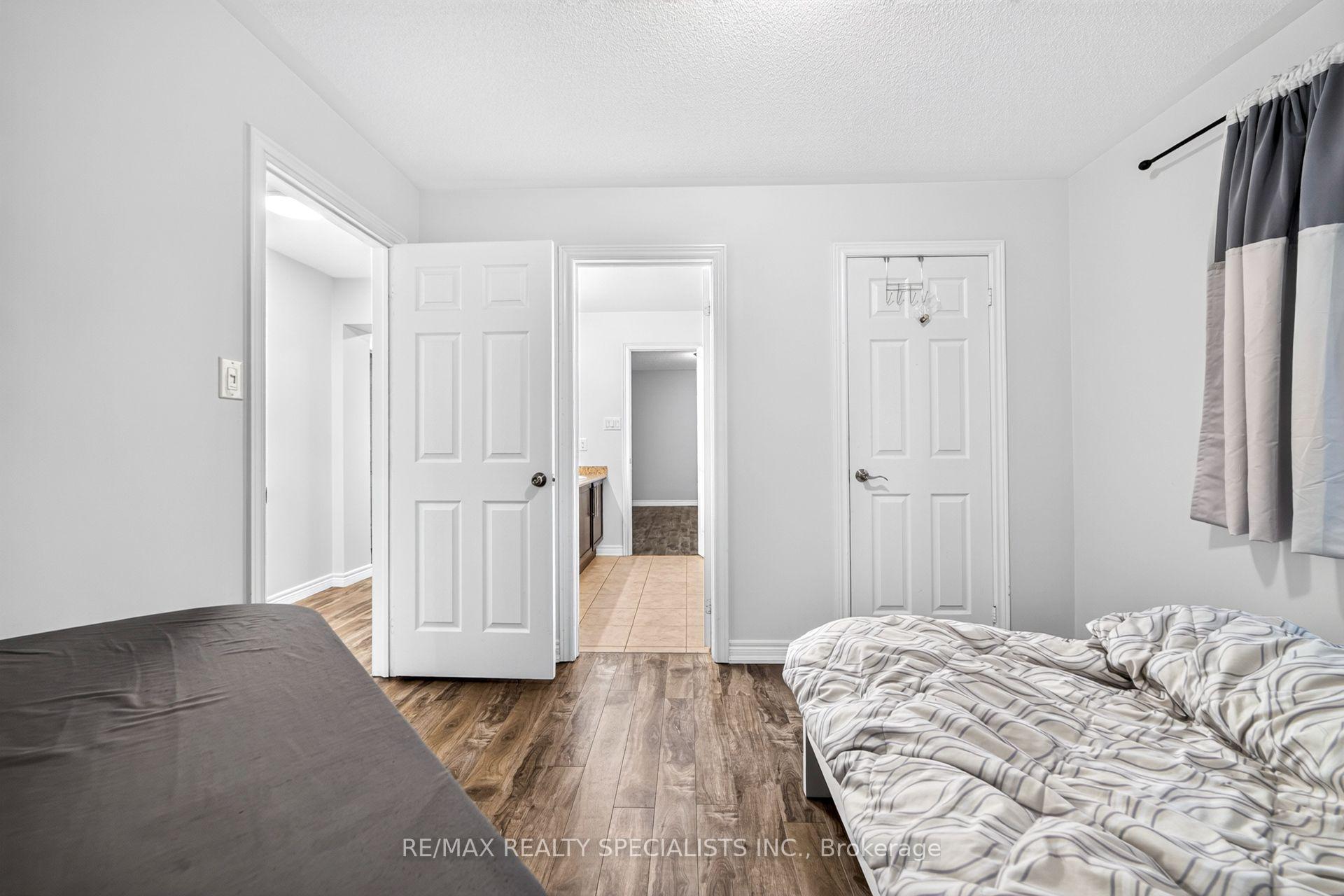Photo 32 of 17 Tysonville Circle, Brampton, Northwest Brampton — HOMEH