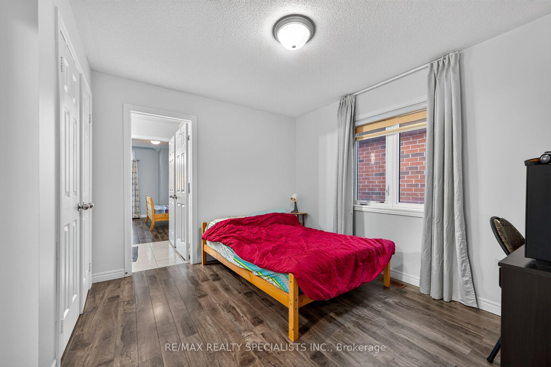 Photo 34 of 17 Tysonville Circle, Brampton, Northwest Brampton — HOMEH