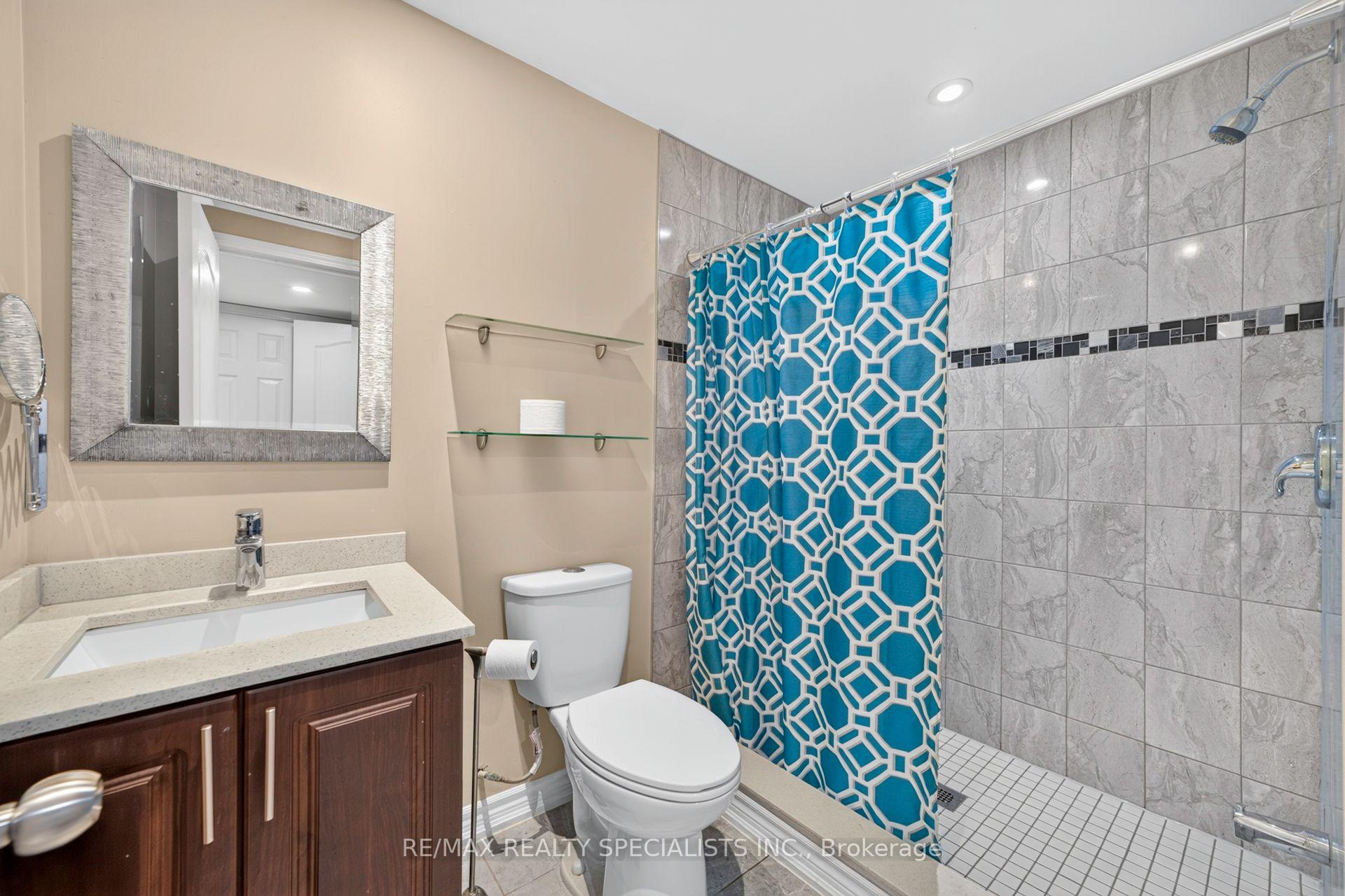 Photo 43 of 17 Tysonville Circle, Brampton, Northwest Brampton — HOMEH