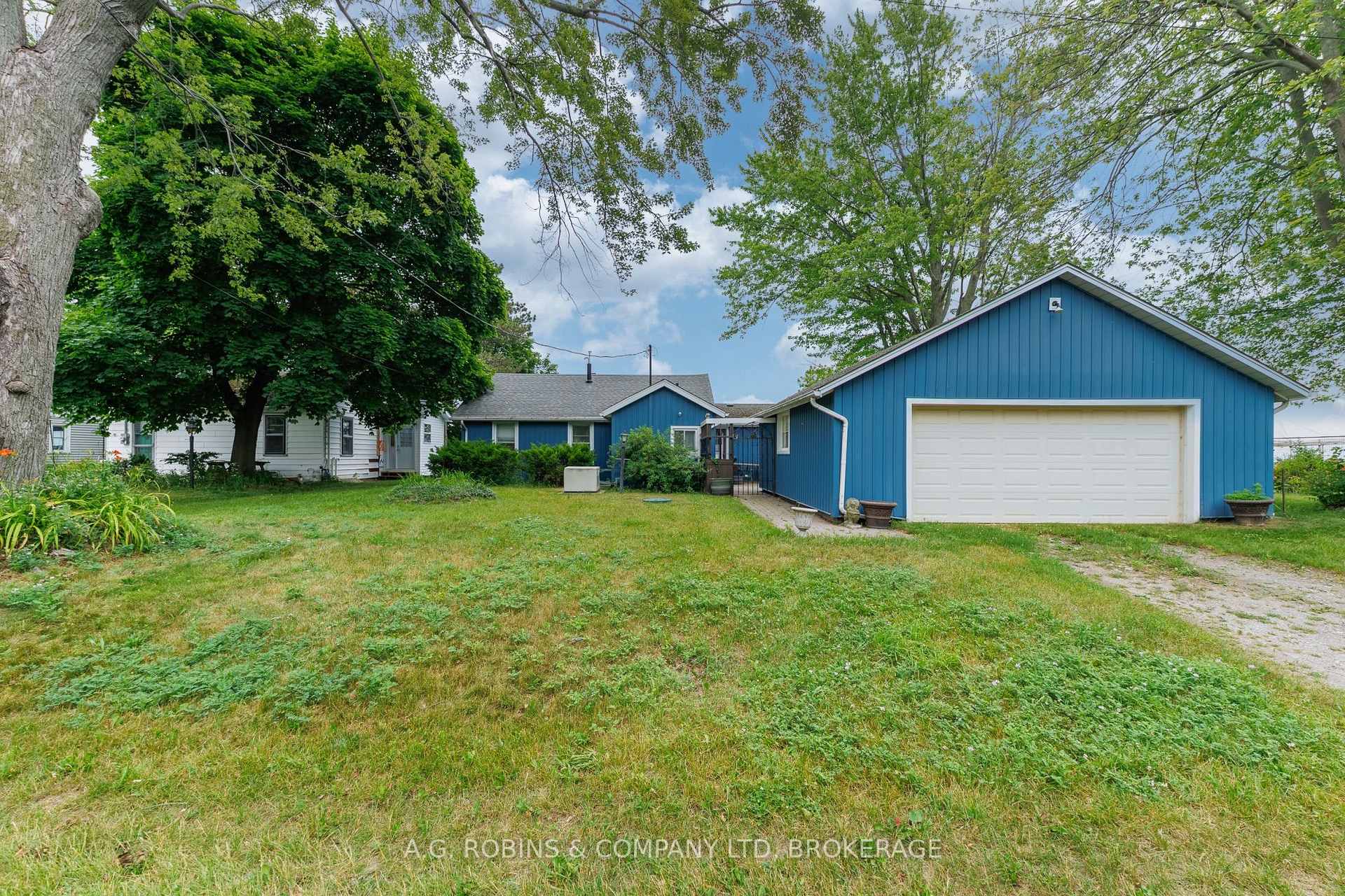 Photo of 11251 Harbourview Road