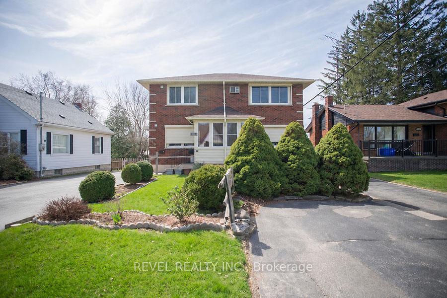 Photo 1 of Unit 3, 415 Chatham Street, Brantford, East Ward — HOMEH