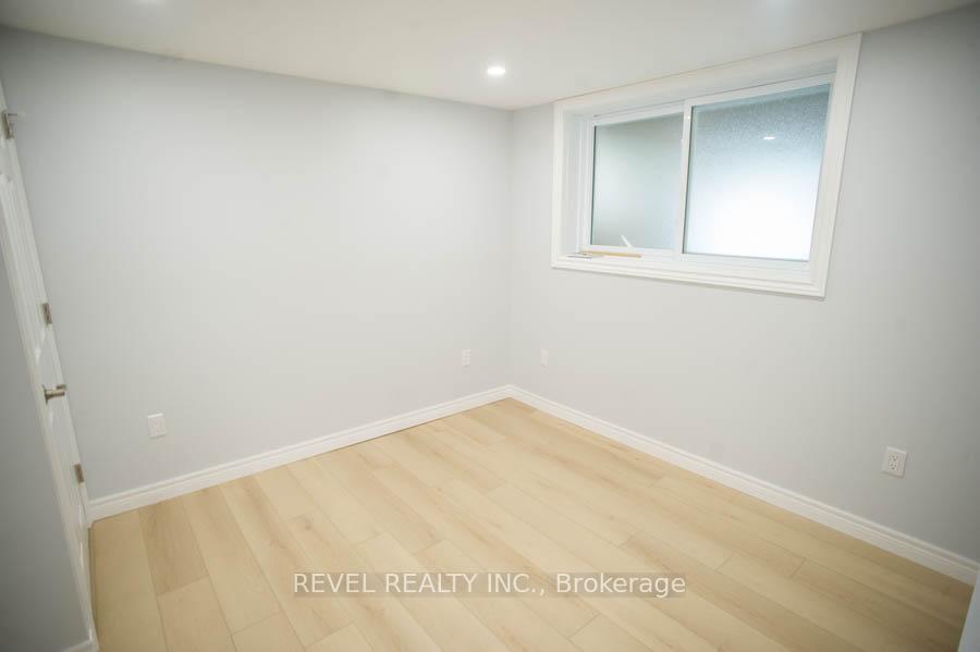 Photo 10 of Unit 3, 415 Chatham Street, Brantford, East Ward — HOMEH