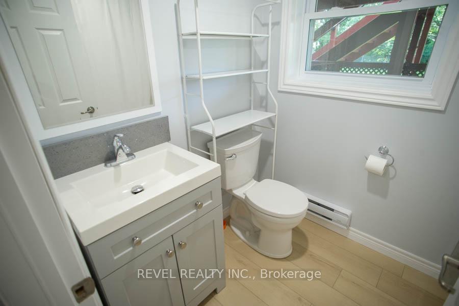 Photo 12 of Unit 3, 415 Chatham Street, Brantford, East Ward — HOMEH