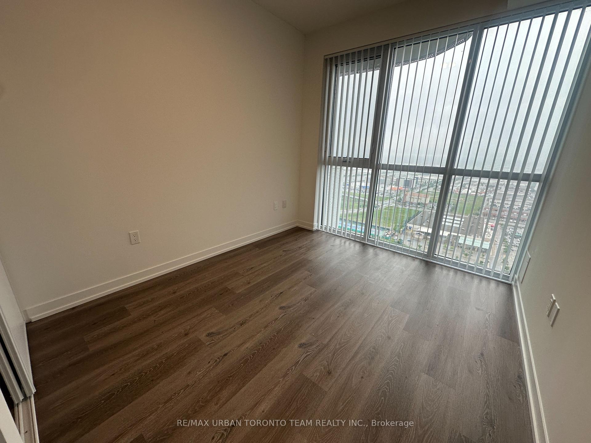 Photo 10 of Unit 4112, 225 Commerce Street, Vaughan, Vaughan Corporate Centre — HOMEH