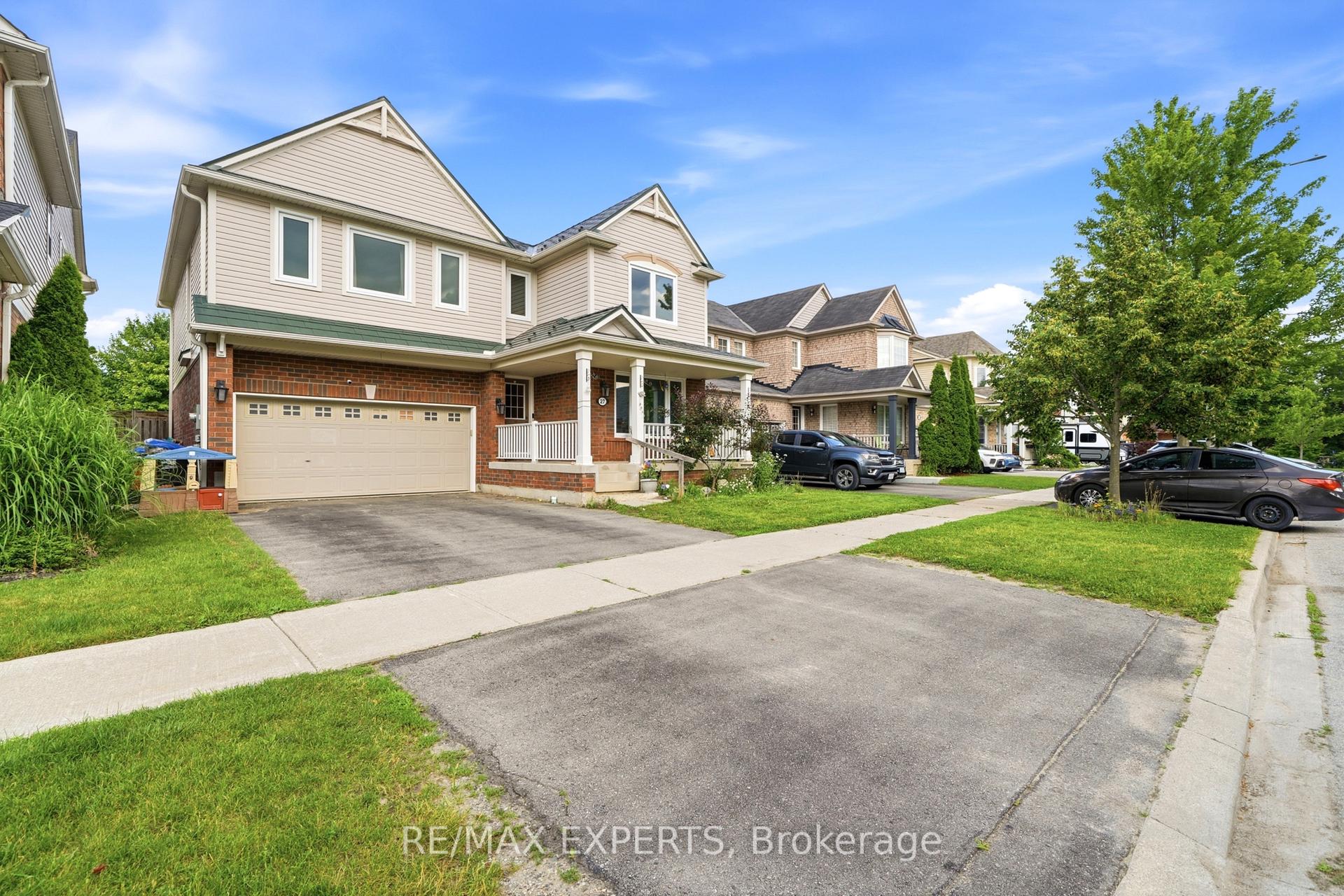 Photo 2 of 27 Kidd Crescent, New Tecumseth, Alliston — HOMEH