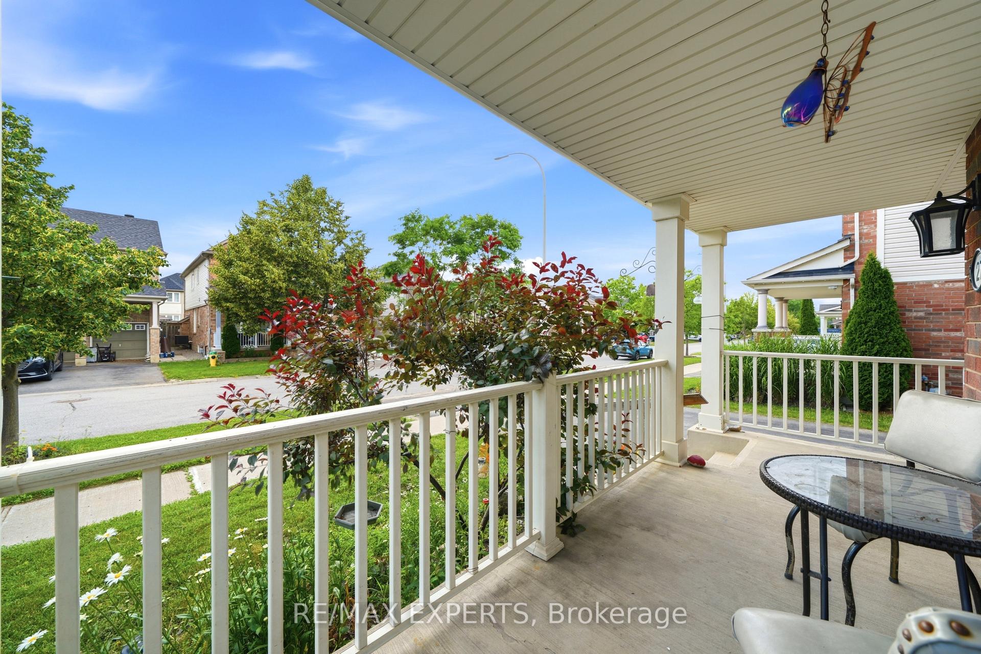 Photo 3 of 27 Kidd Crescent, New Tecumseth, Alliston — HOMEH