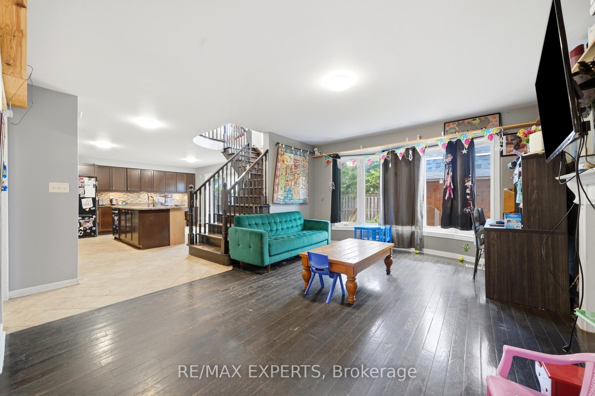 Photo 6 of 27 Kidd Crescent, New Tecumseth, Alliston — HOMEH
