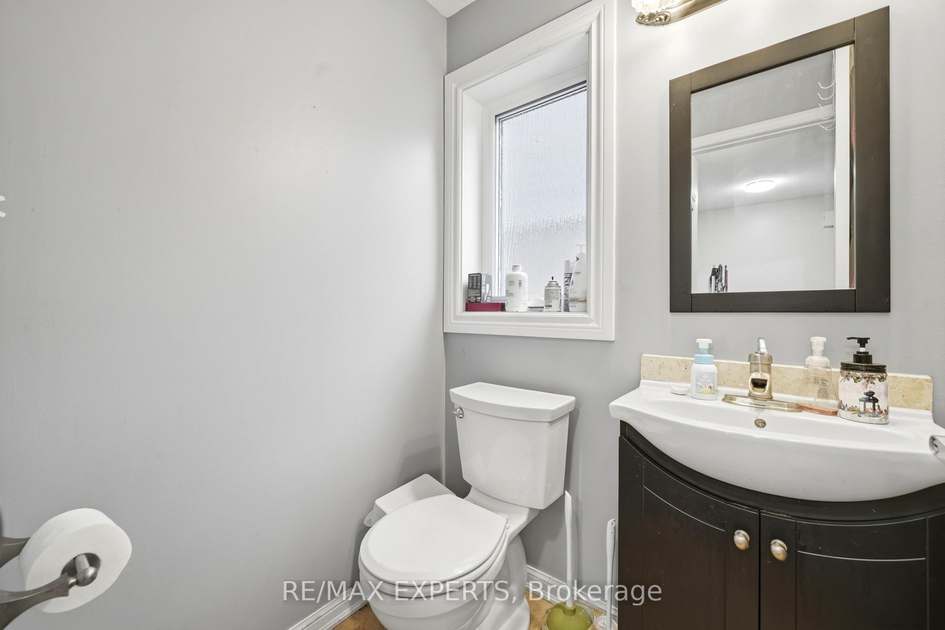 Photo 16 of 27 Kidd Crescent, New Tecumseth, Alliston — HOMEH