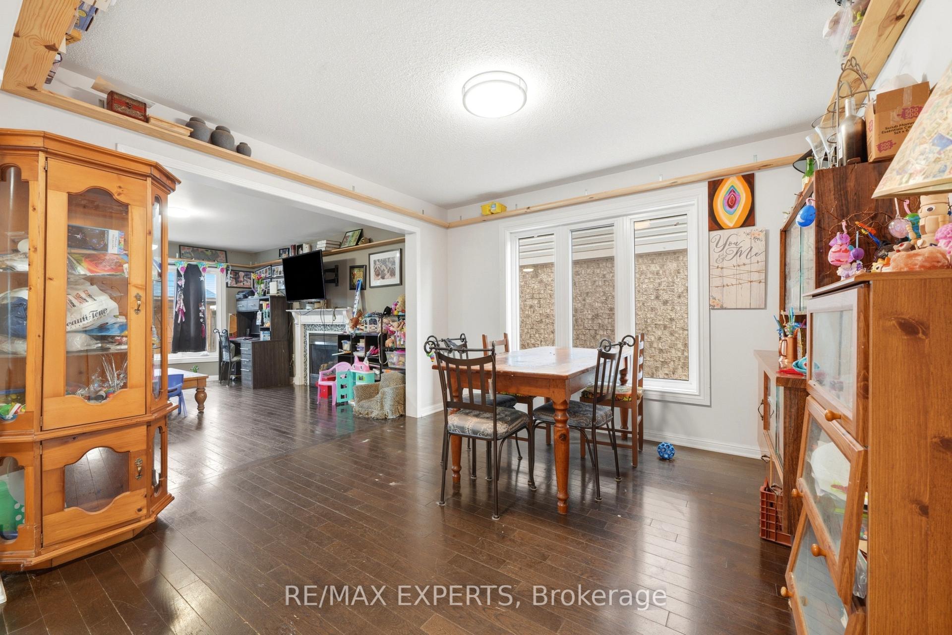 Photo 17 of 27 Kidd Crescent, New Tecumseth, Alliston — HOMEH