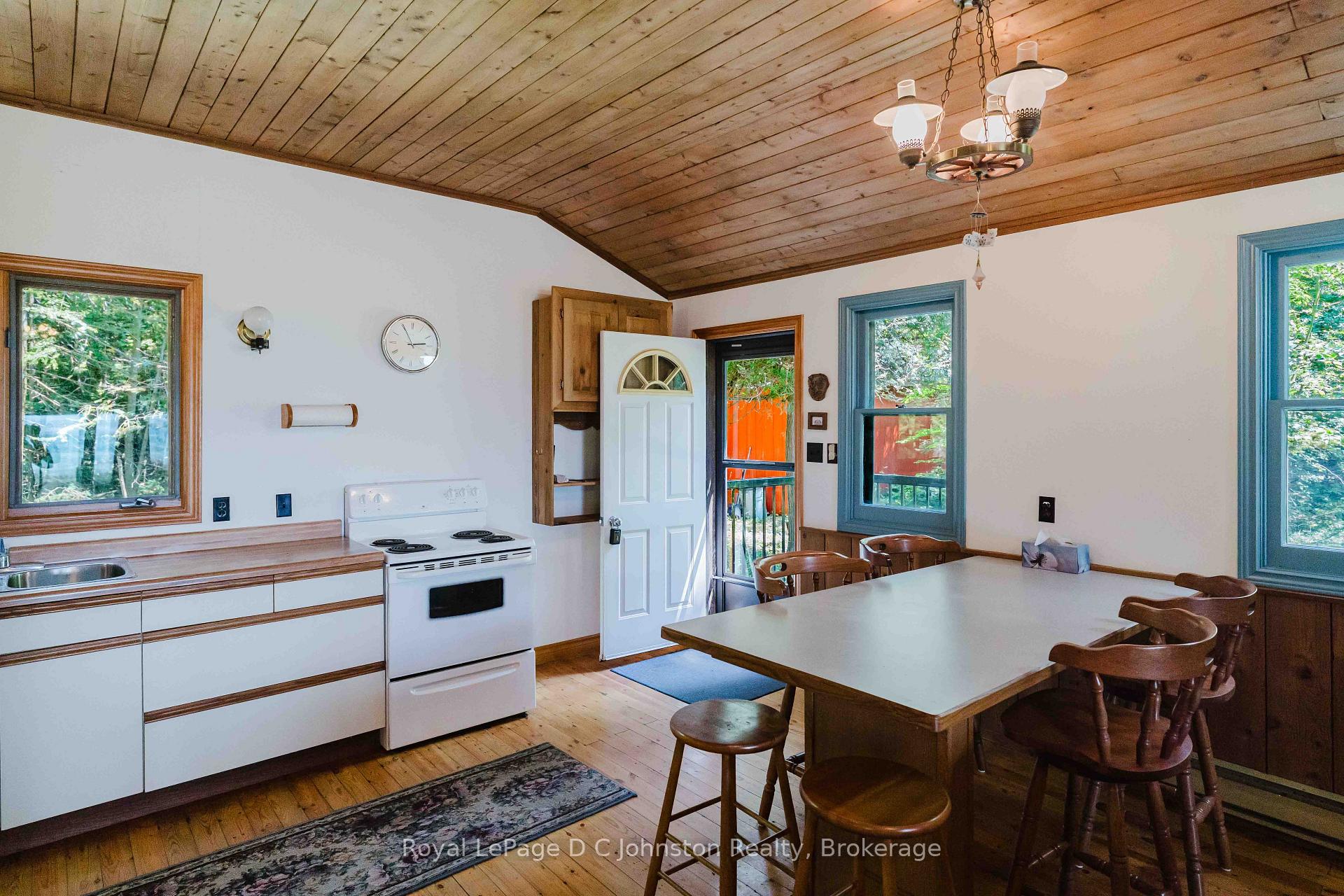 Photo 16 of 140 Hea Road, South Bruce Peninsula — HOMEH